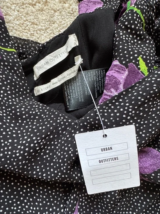 NWT Urban Outfitters Gratilda Ruffle Sleeve Backless Jumpsuit - Picture 11 of 11